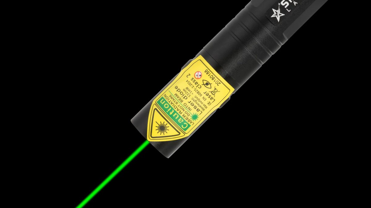Puntatore laser ricaricabile o a pile? 18650, 16340 e AAA a confronto